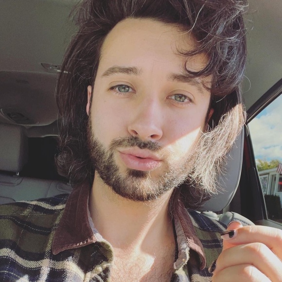 Meet your Posher, Jared - Picture 3 of 3